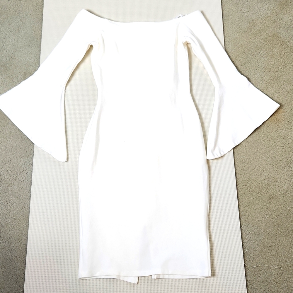 Lulu's White off-shoulder bell sleeve Dress sz-small